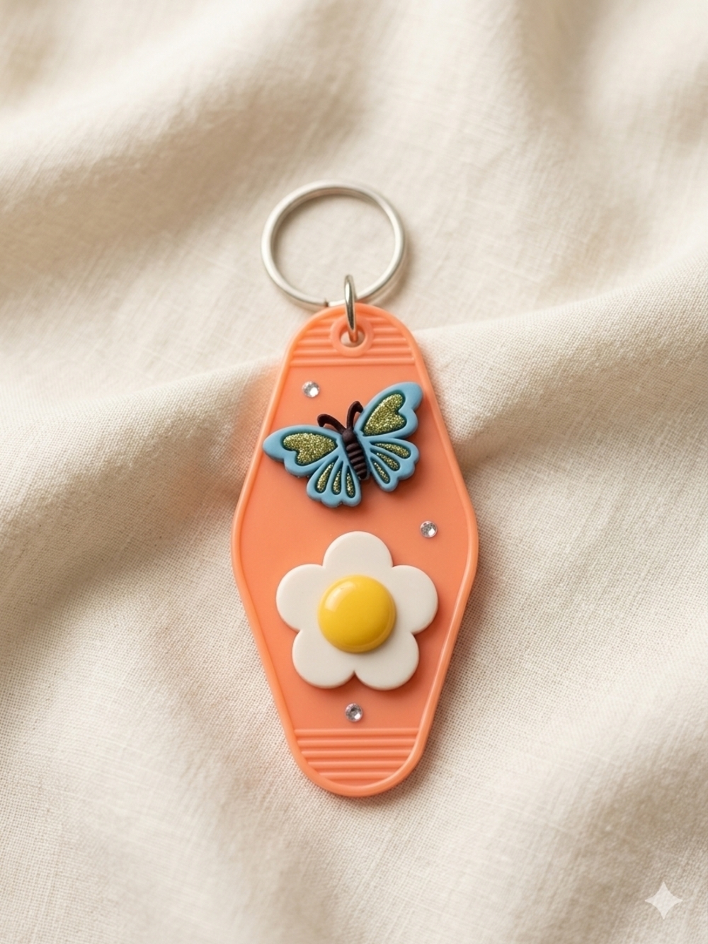 Vintage Hotel Style Butterfly & Daisy Peach Keychain | Women Accessories
